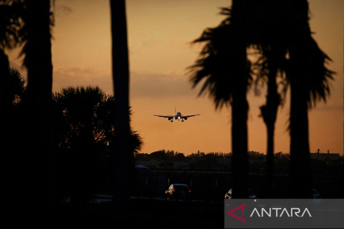 Ratusan penerbangan di AS ditunda akibat padamnya sistem FAA