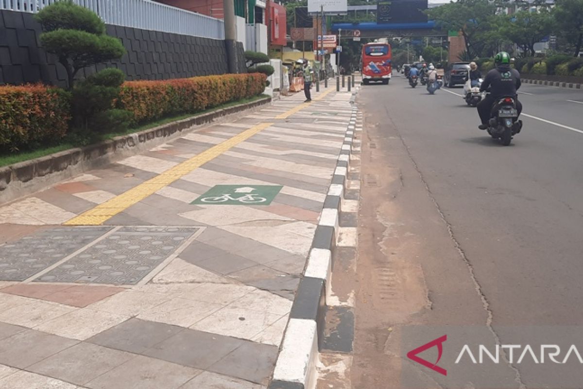 Pemkot Depok siapkan konsep untuk tertibkan parkir di trotoar