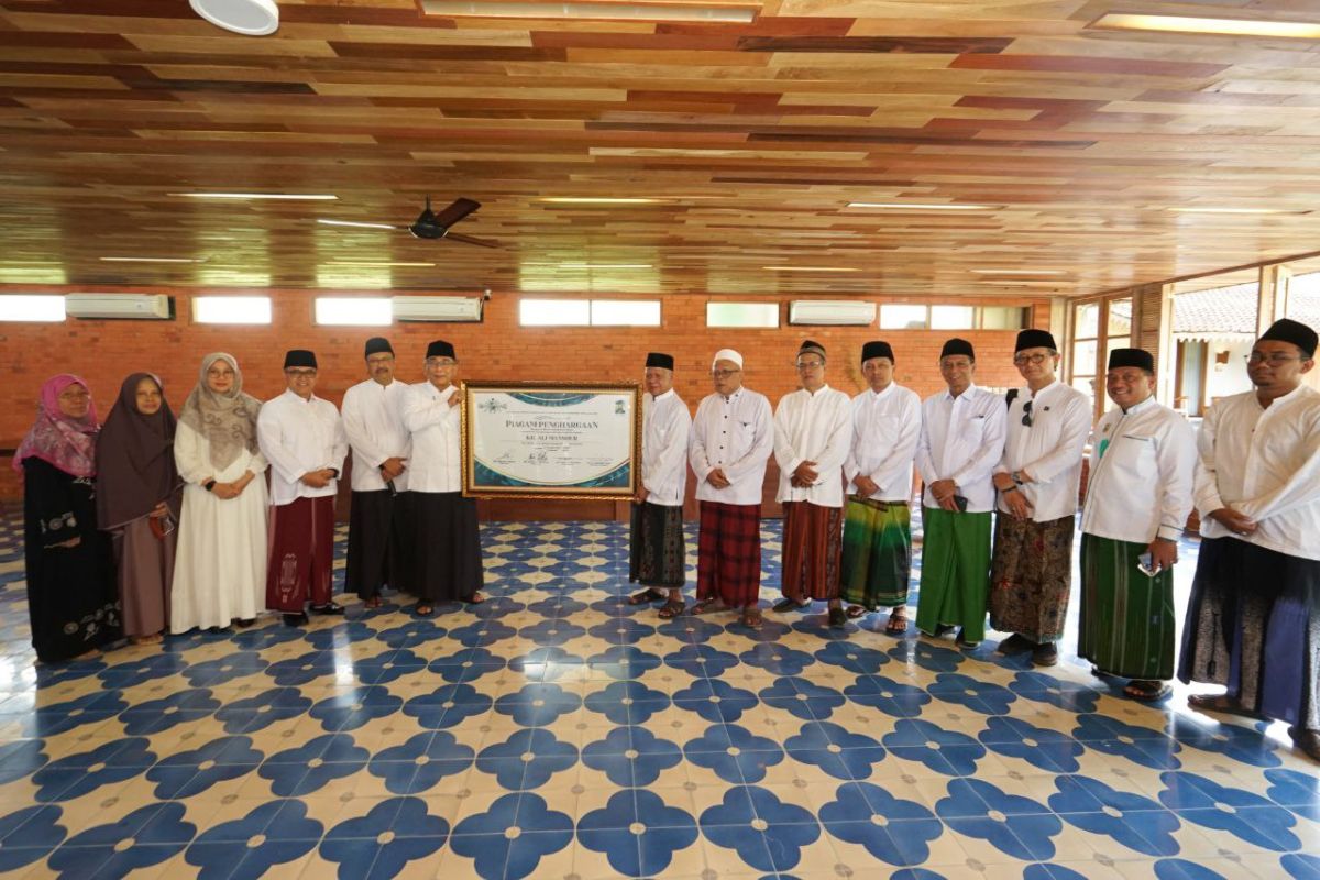 PBNU beri penghargaan penggubah shalawat badar asal Banyuwangi