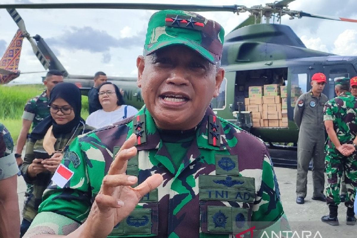 Pangdam XVII Cenderawasih  : Pilot Gobay  berupaya pasok senjata untuk KSB di Papua