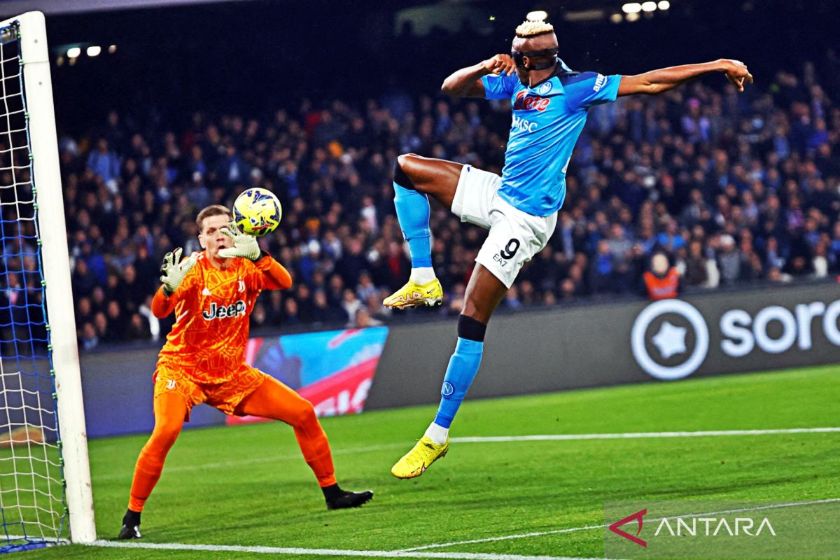 Victor Oshimen cetak dwigol, Napoli permalukan Juventus 5-1