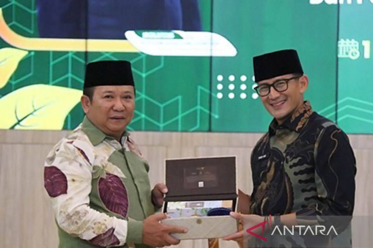 Sandiaga: Program santri digitalpreneur berdayakan ekonomi umat