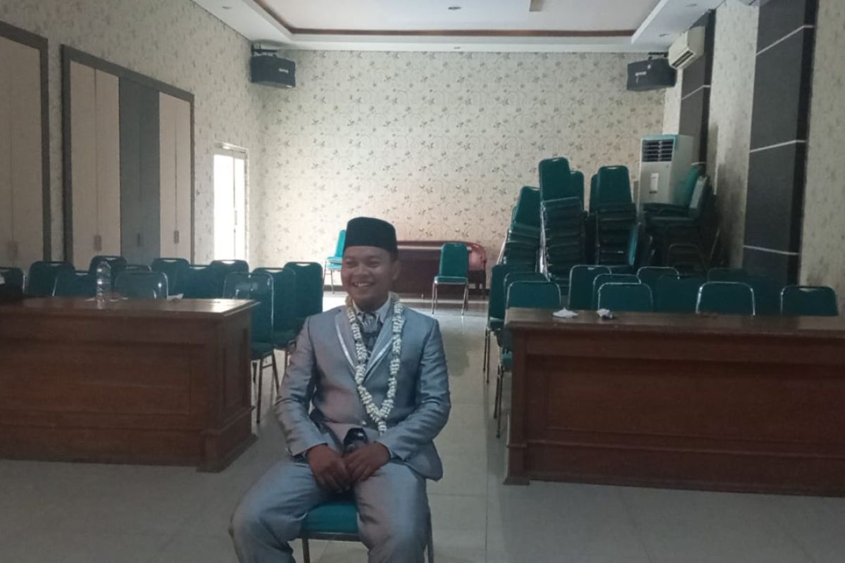 Masih pakai baju pengantin, pria Sidoarjo tinggalkan resepsi demi tes PPS