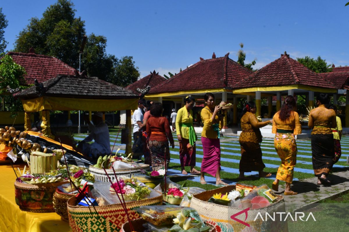 Perayaan Hari Raya Kuningan di Magetan