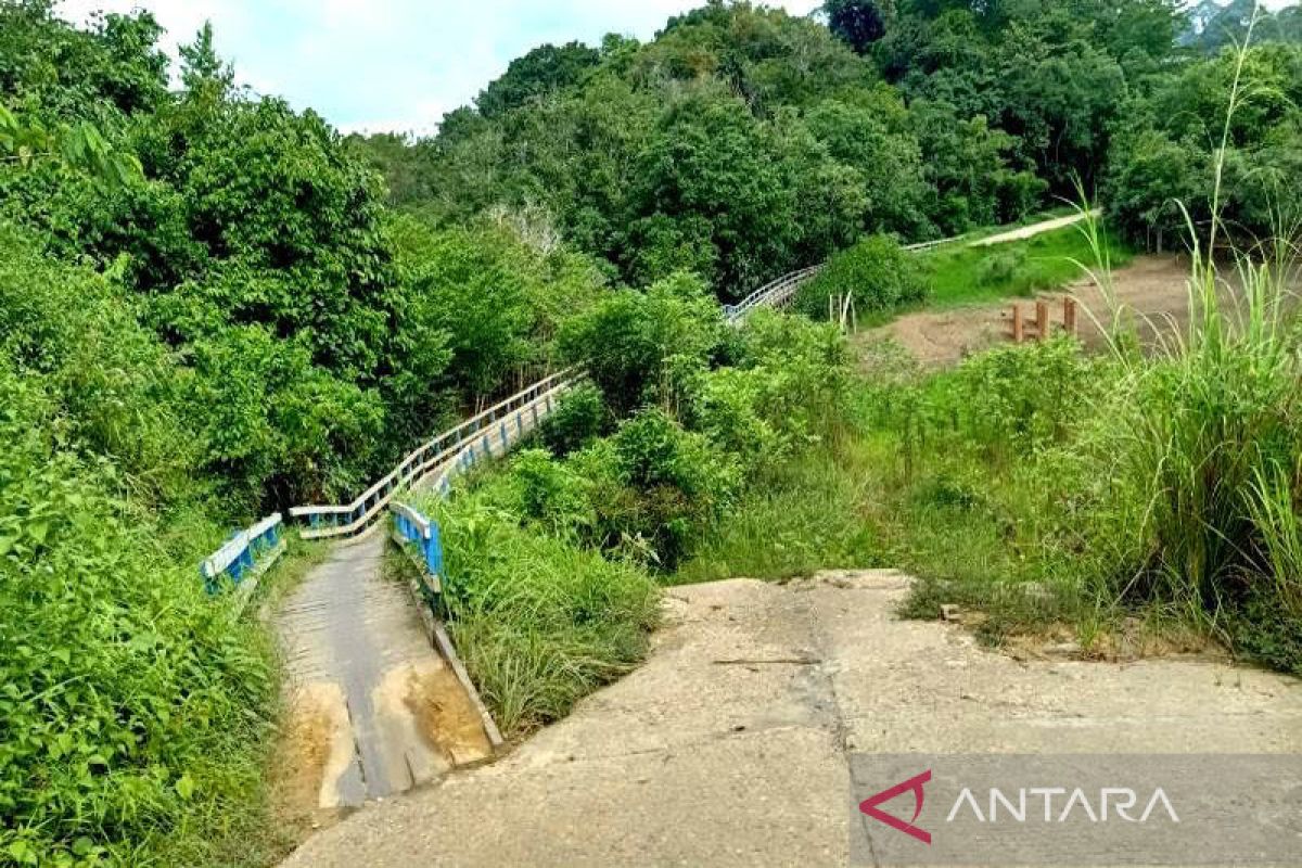 Pemkab Barut bangun dua jembatan rangka baja di Lahei Barat