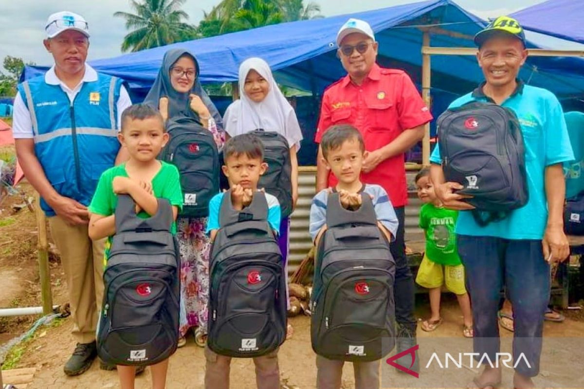 PLN bantu  perlengkapan belajar anak korban gempa Cianjur
