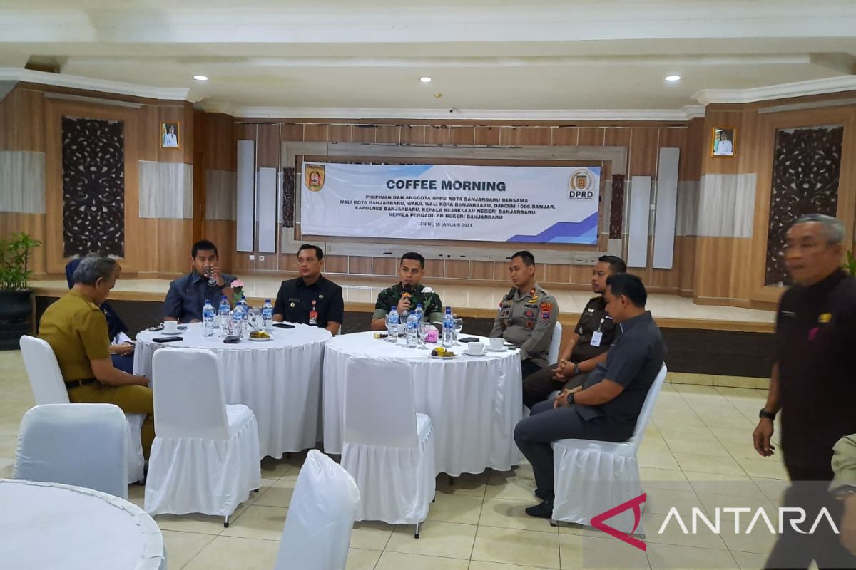 DPRD Banjarbaru gelar coffe morning bersama Wali Kota dan Forkopimda