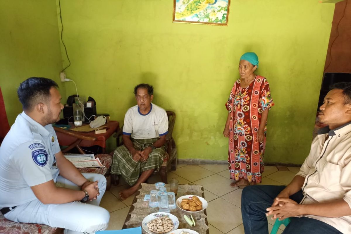 Jasa Raharja Banten Serahkan Santunan Kepada Ahliwaris Korban Kecelakaan di Pamarayan Serang