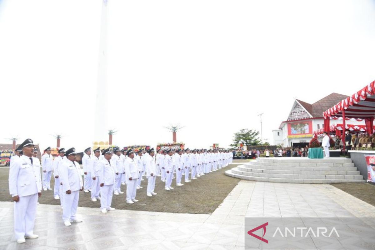 Bupati Tapsel lantik 106 kepala desa terpilih