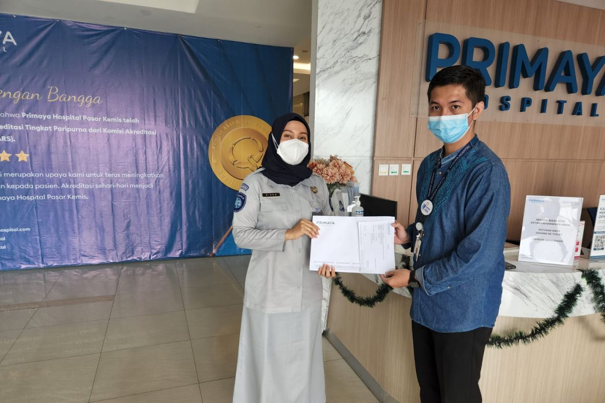 Petugas Samsat Gerai Pasar Kemis jemput bola korban Laka Lantas di Primaya Hospital