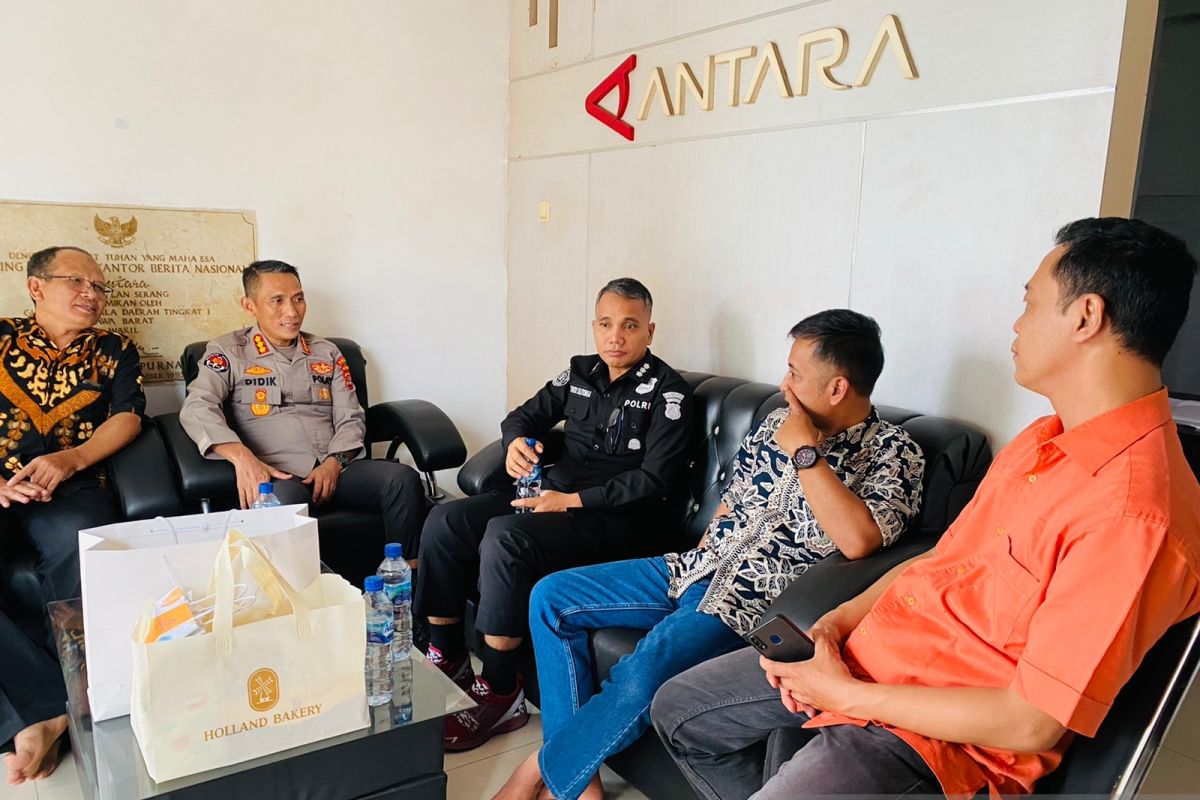 Akhiri Masa Jabatan, Kabidhumas Polda Banten Visit Media ke LKBN Antara