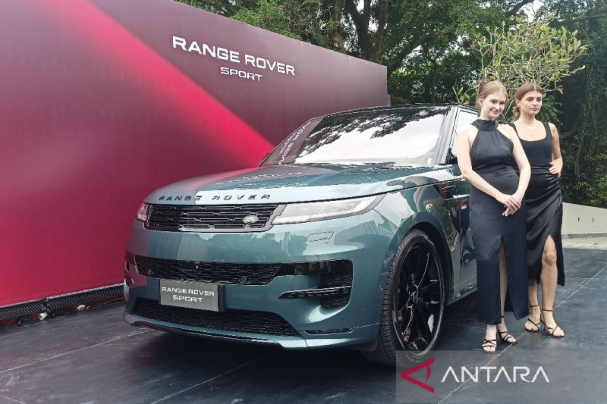 Range Rover Sport bermesin hybrid meluncur di Indonesia