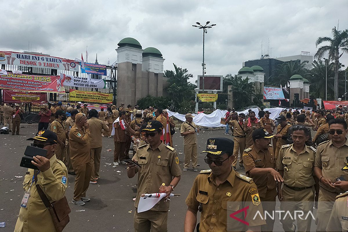 Dasco: DPR dengarkan aspirasi kades soal perubahan masa jabatan