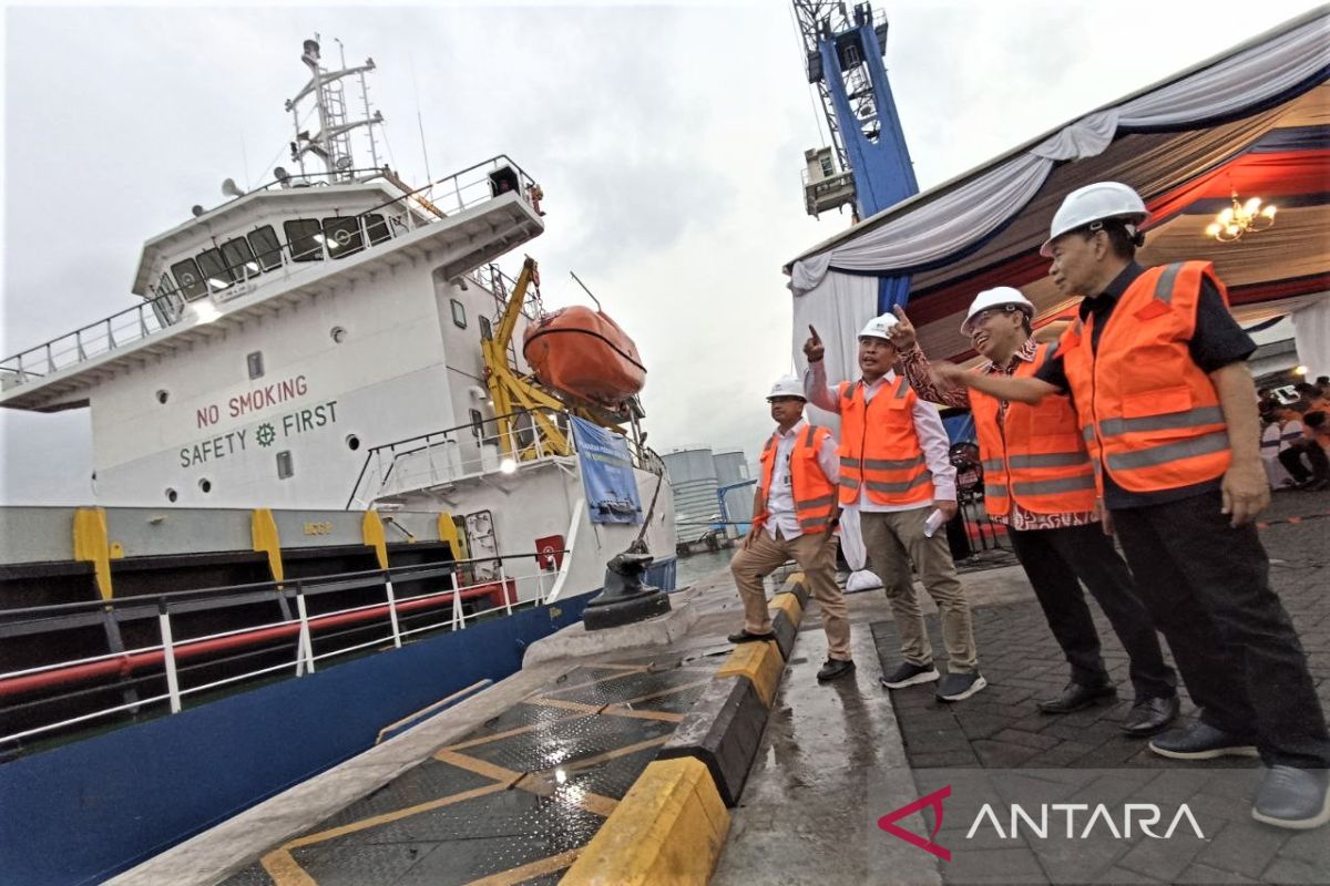 Kemenhub berangkatkan perdana kapal tol laut ke Maluku