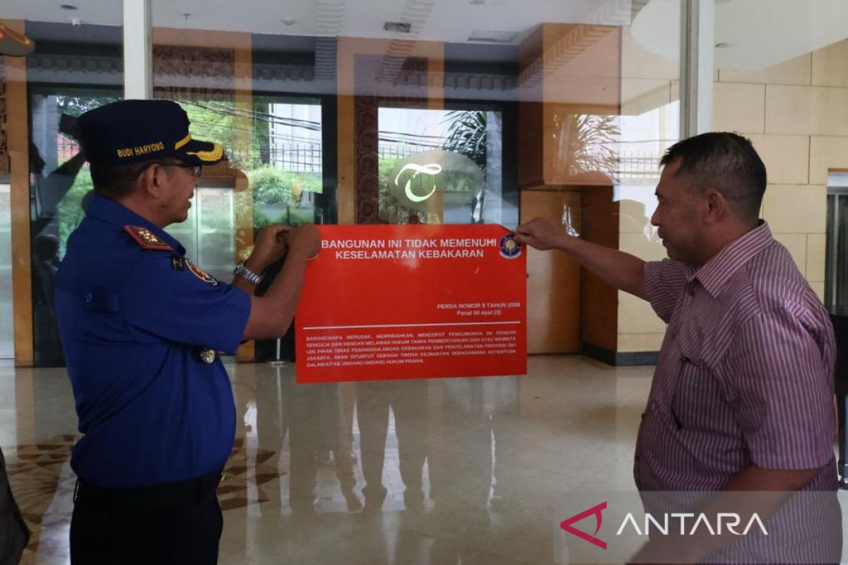Building owners in Jakarta requested to meet fire safety standards