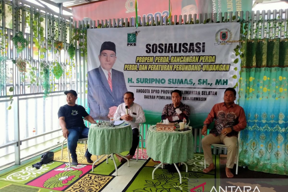 Anggota DPRD Kalsel sosialisasikan peraturan perundang-undangan lansia