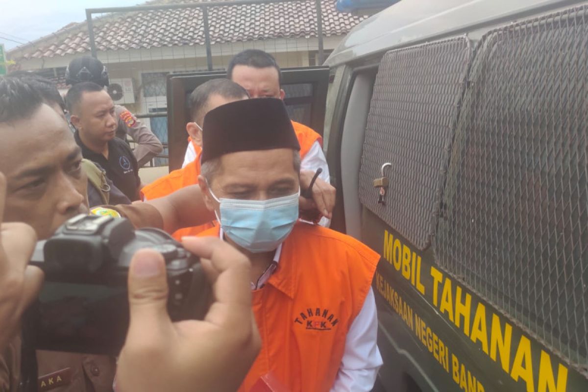 Hakim tegur jurnalis saat rekam video sidang Karomani