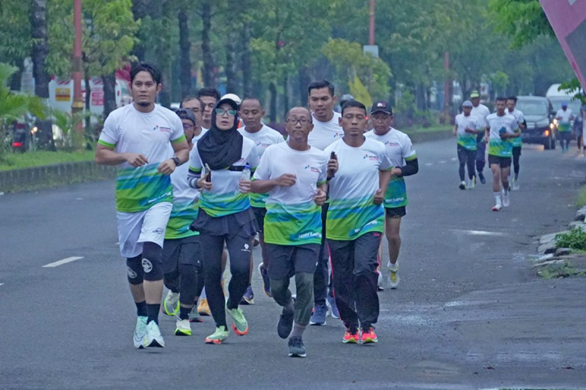 Momentum HUT Ke-65 Pertamina, pelari dari Kilang Cilacap tempuh jarak 65 Km