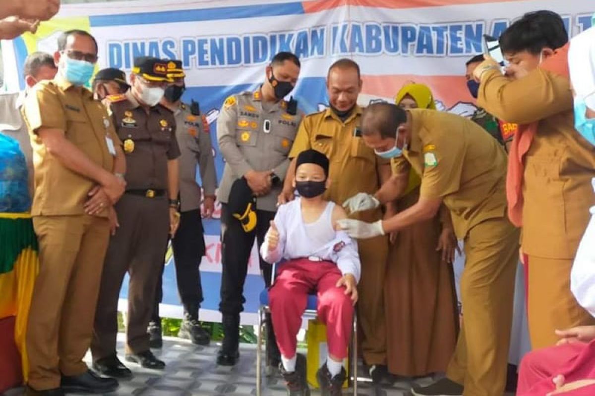 125 tenaga kesehatan di Aceh Timur sudah divaksin penguat kedua