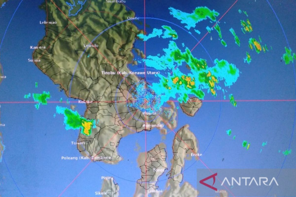 BMKG prediksi hujan intensitas sedang tiga kabupaten di Sulawesi Tenggara