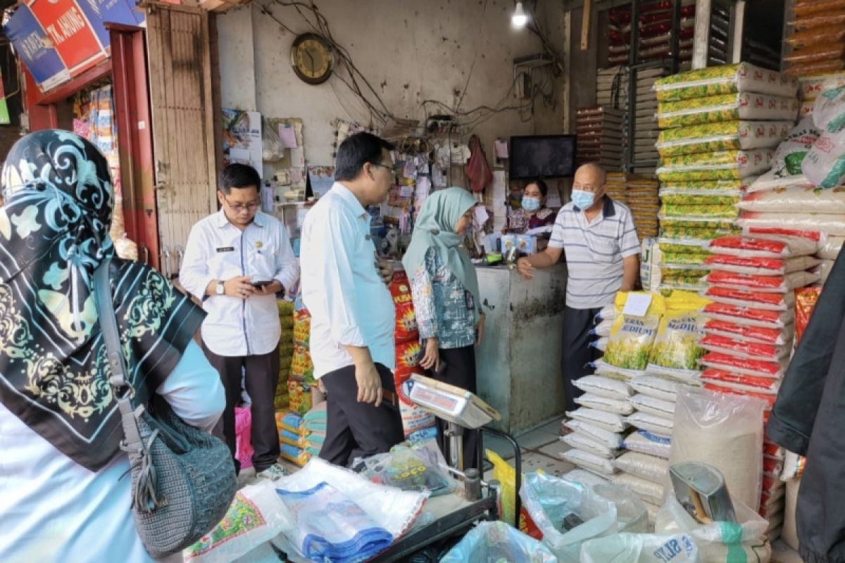 Bulog Lampung distribusikan beras 10.000 ton pada operasi pasar