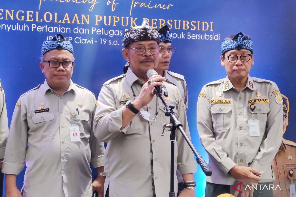 Mentan Pastikan Jumlah Pupuk Subsidi Untuk Petani Tak Turun Tahun Ini ...