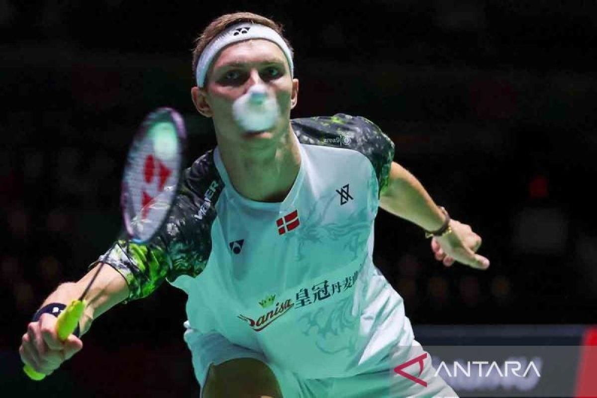 Pebulu tangkis Denmark Axelsen peringkat satu dunia tunggal putra terlama