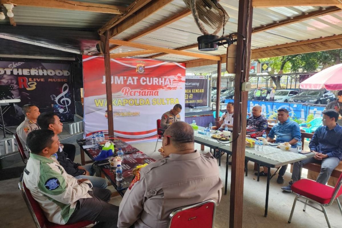 Wakapolda Sultra terima keluhan komunitas motor-mobil lewat Jumat Curhat