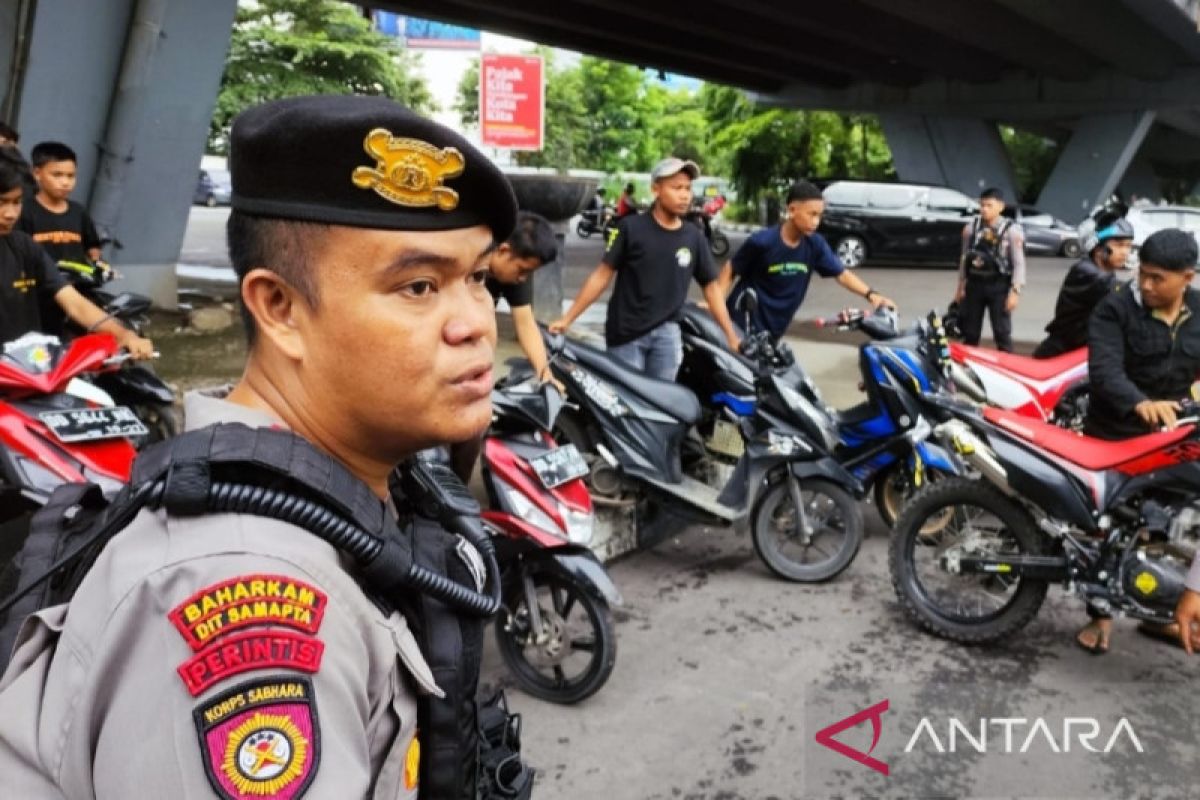 Polisi tangkap belasan remaja yang konvoi kendaraan bermotor di Makassar