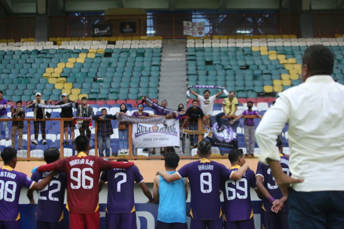 Persik Kediri main di kandang tanpa penonton