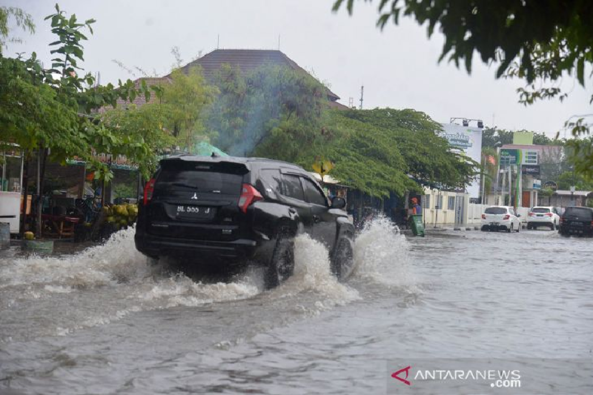 Pemko Banda Aceh tempatkan pompa air ke titik rawan untuk cegah banjir, begini penjelasannya