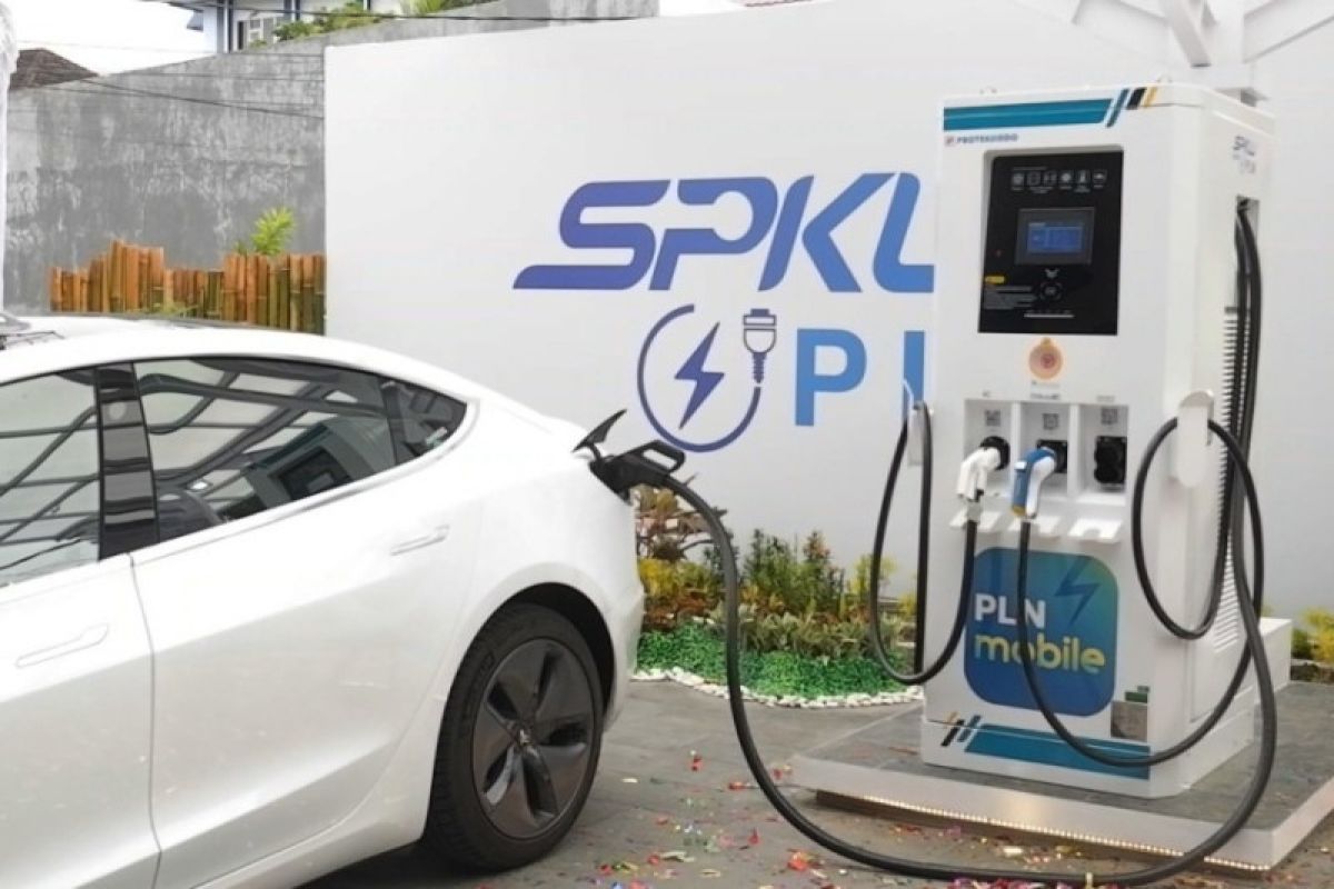 NTB: PLN opens 7 SPKLUs to develop EV ecosystem