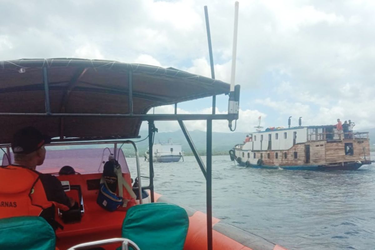 Tim SAR Gabungan evakuasi kapal mati mesin di Lembata