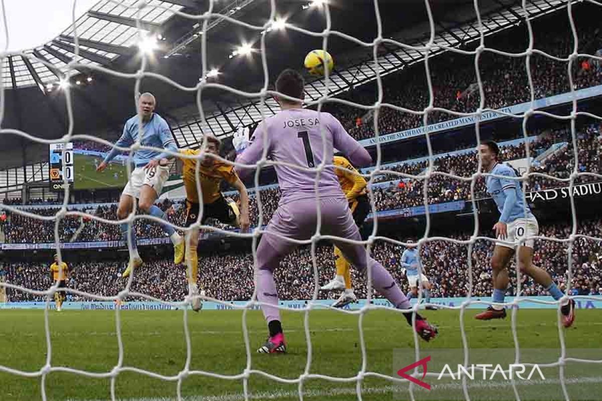 Manchester City bungkam Wolverhampton 3-0