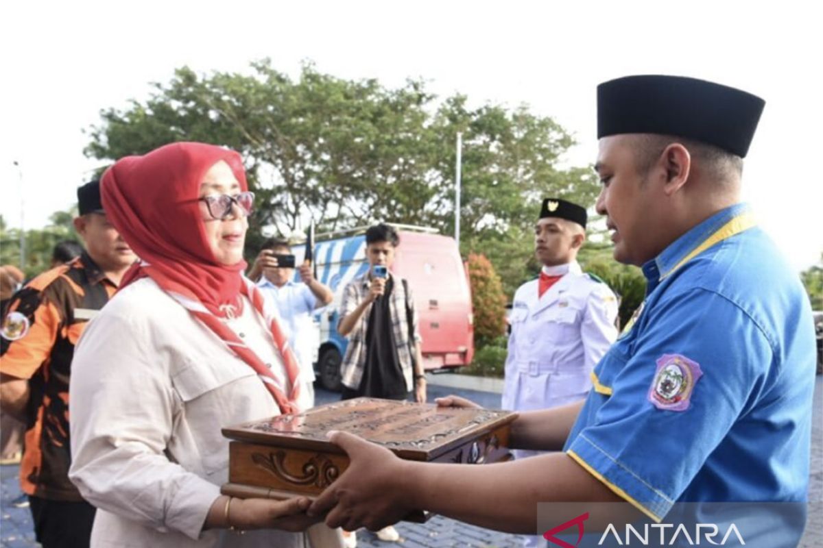 Kirab Merah Putih Hari Patriotik tiba di Bone Bolango