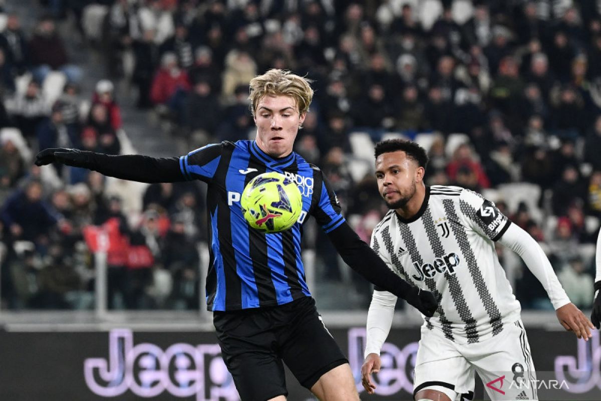 Manchester United dikabarkan capai kesepakatan harga untuk penyerang Atalanta Rasmus Hojlund