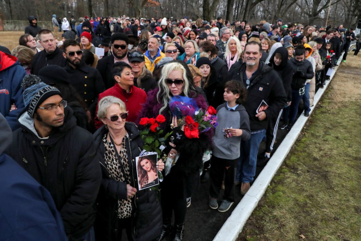 Duka tumpah di Graceland atas mendiang Lisa Marie Presley