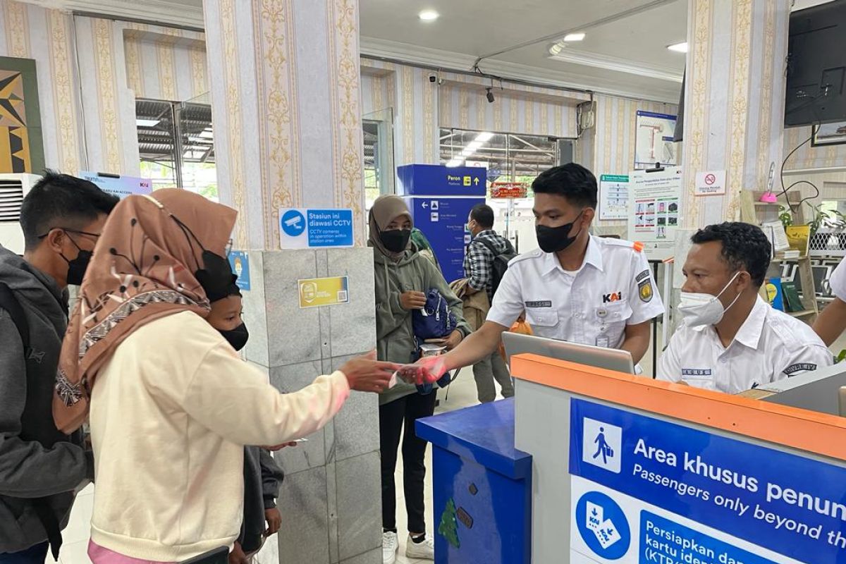 Imlek, tiket kereta api PT KAI Divre IV Tanjungkarang habis terjual