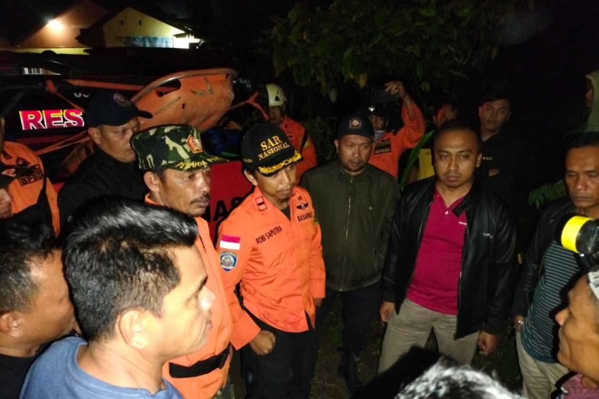 14 orang komunitas motor  tersesat di hutan, seorang meninggal