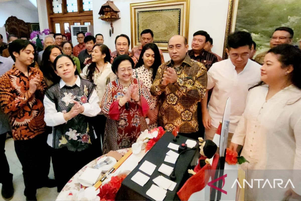Megawati merayakan ulang tahun dengan khidmat dan sederhana