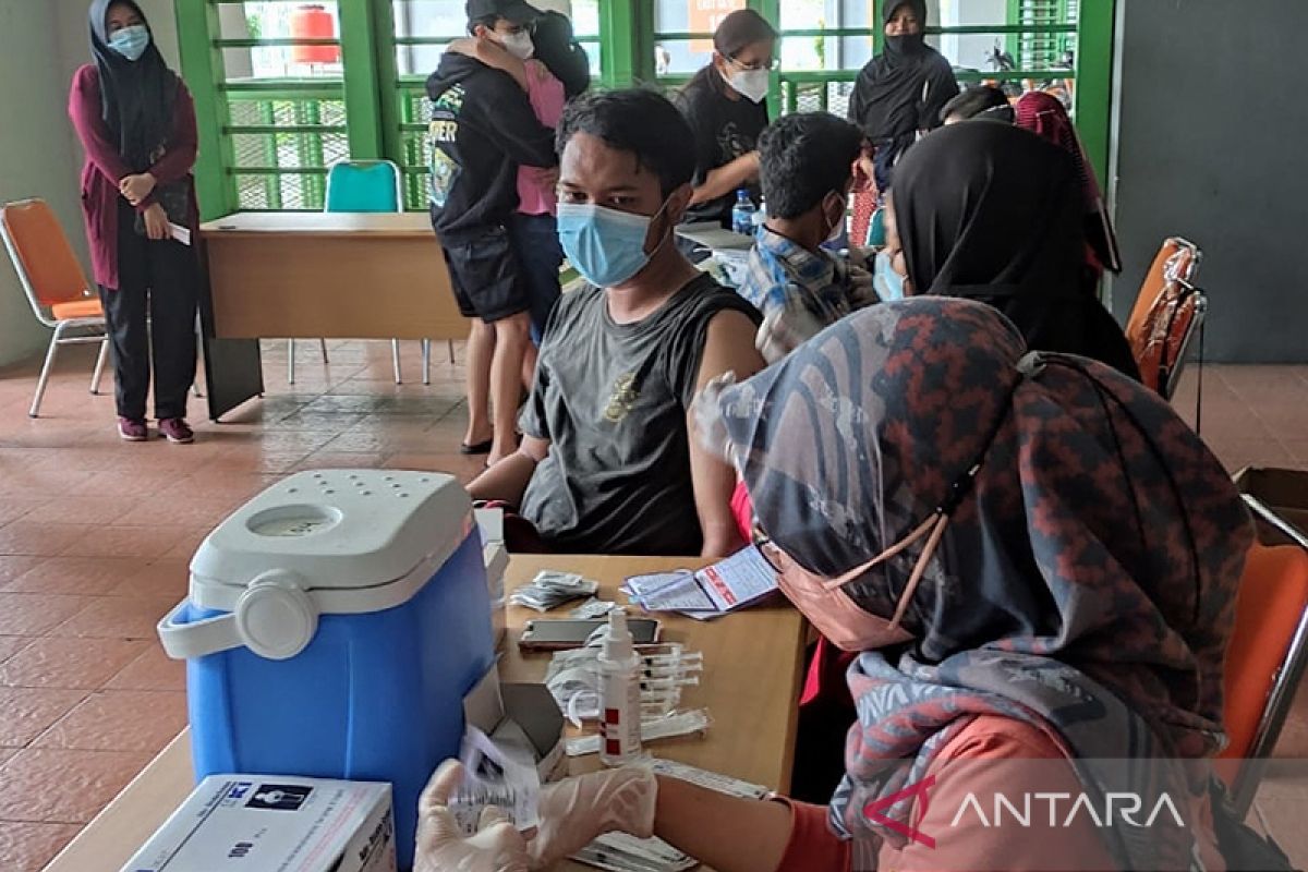 9,3 juta dosis booster kedua dialokasikan Kemenkes bagi warga umum