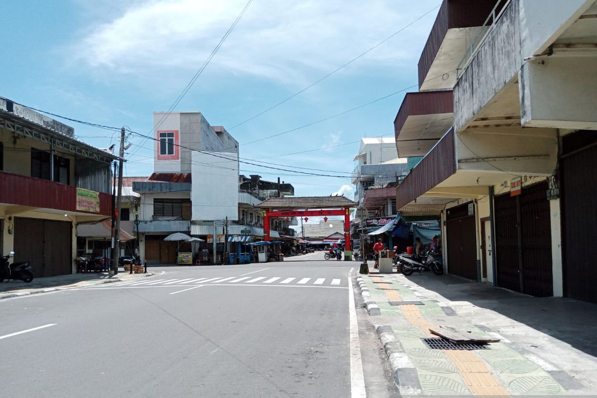 Pasar Induk Tanjungpandan sepi pada hari kedua Imlek
