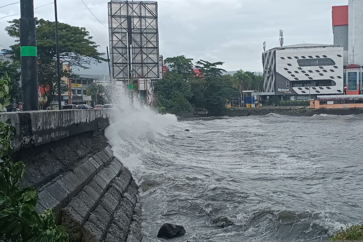 Gelombang setinggi 6 meter berpotensi terjadi 7-8 Februari