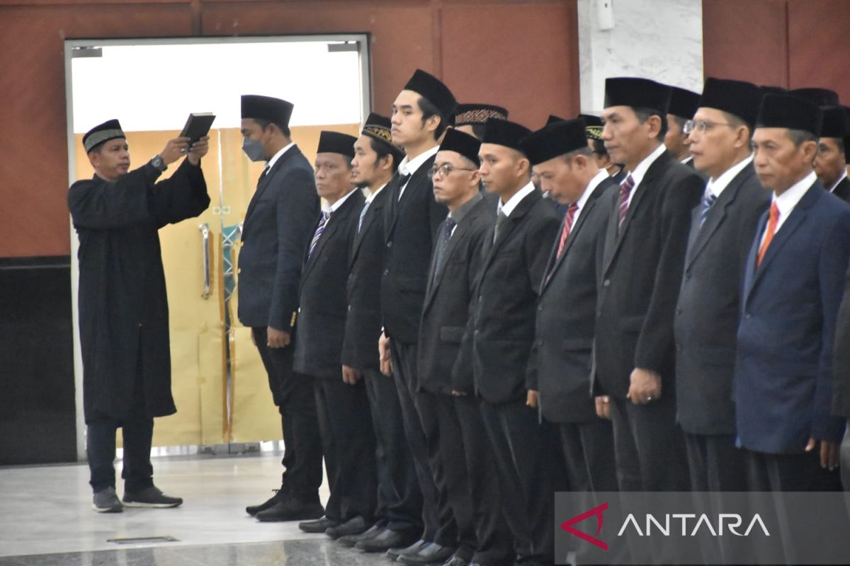 KPU Lantik 195 anggota Panitia Pemungutan Suara seluruh Jakarta Timur