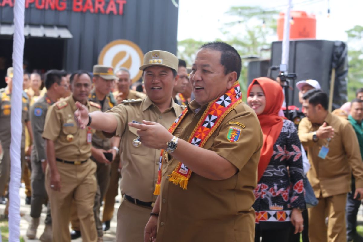 Arinal minta Pemkab Lampung Barat lakukan penguatan ekonomi rakyat