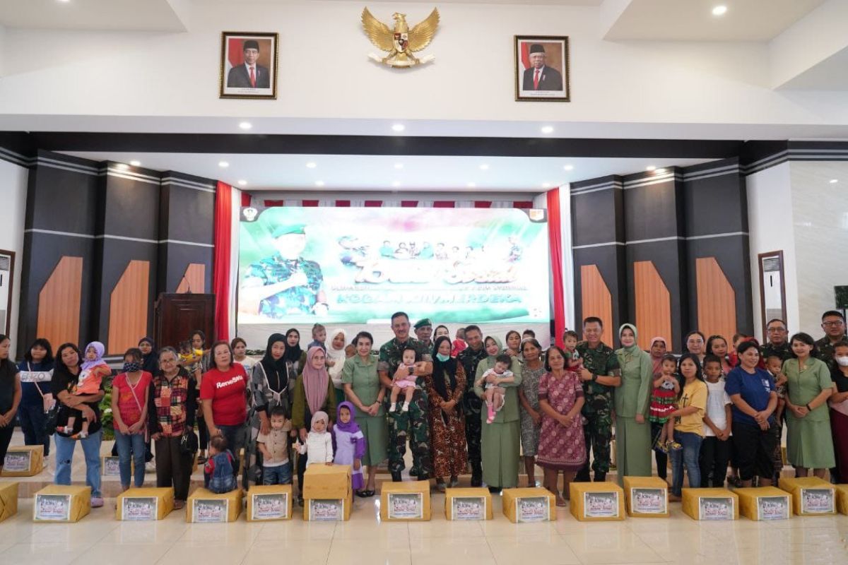 Pangdam XIII/Merdeka serahkan tali asih kepada anak asuh stunting