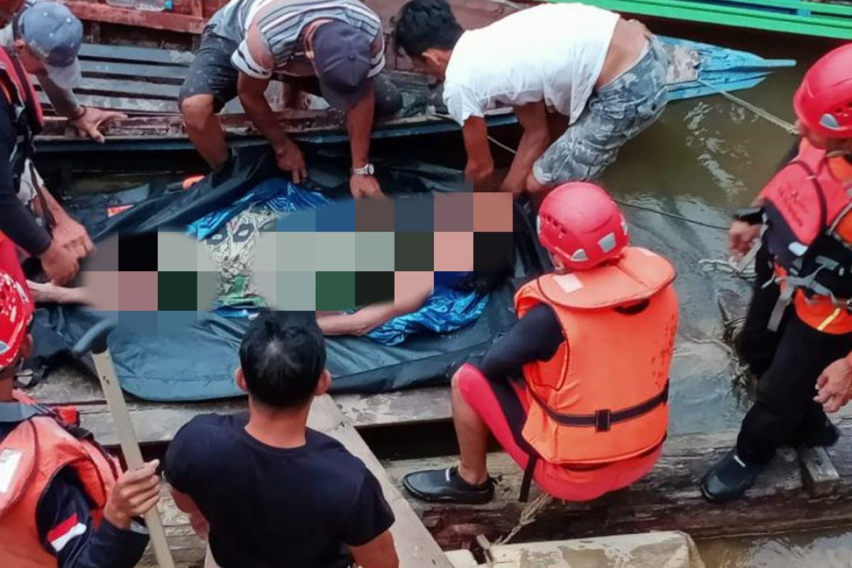 Martha Idau ditemukan tewas mengapung di sungai Mendalam Kapuas Hulu