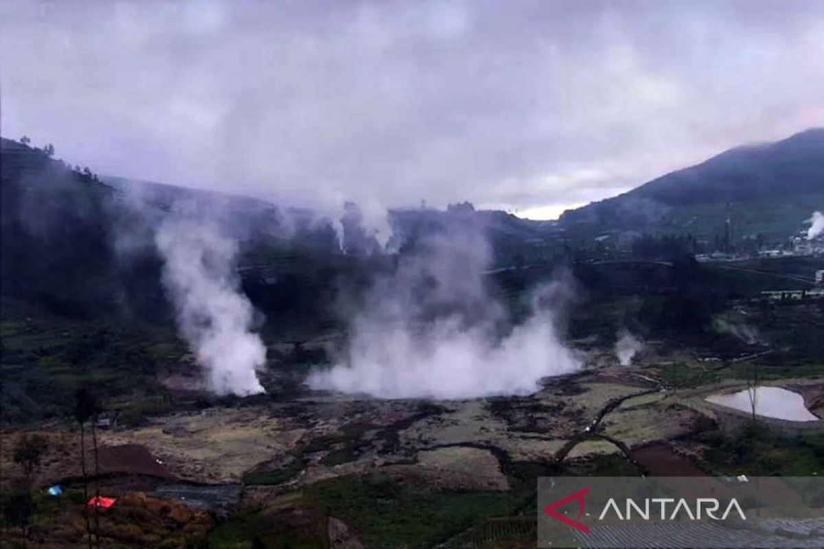 Aktivitas Gunung Dieng turun dari waspada menjadi normal