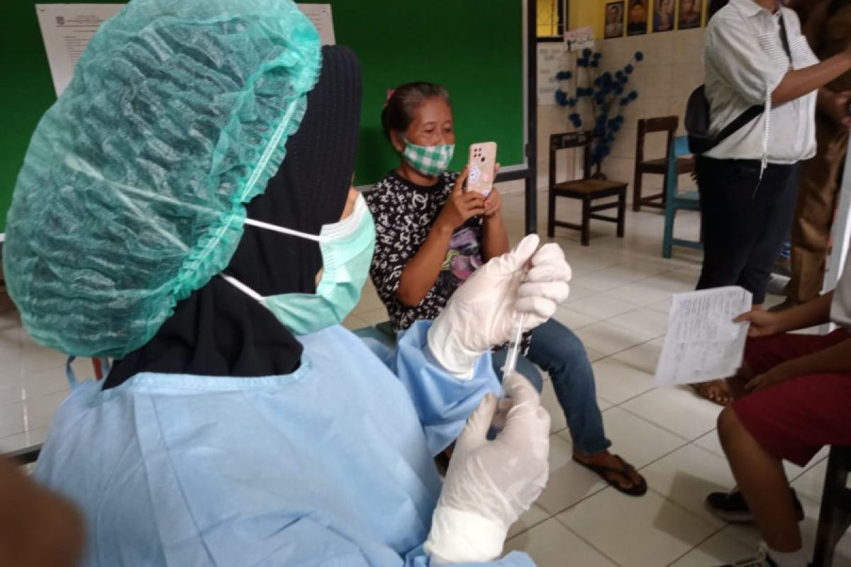 Dinkes Mataram mulai membuka layanan vaksinasi penguat dosis kedua