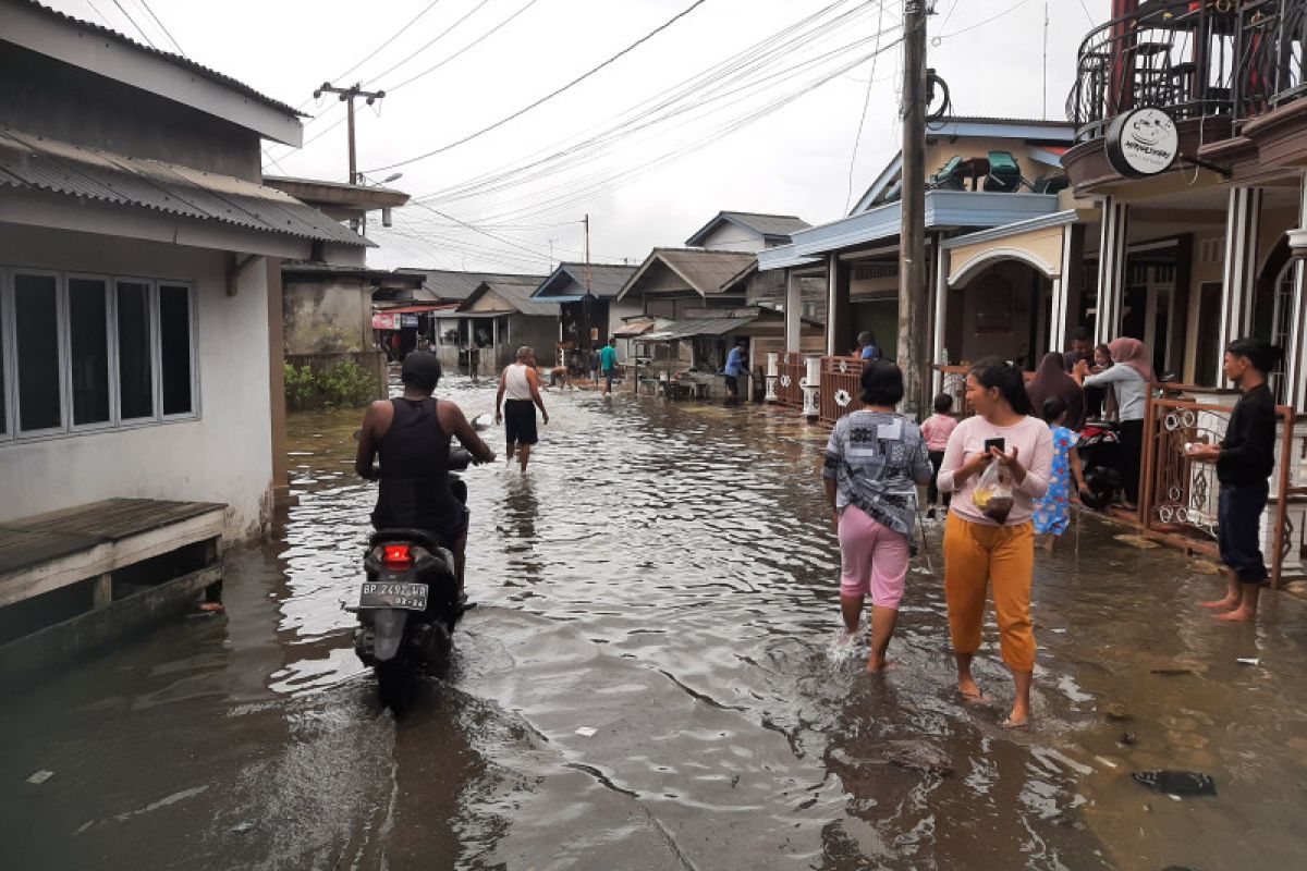 Banjir rob di Pulau Bintan,  13.018 orang terdampak